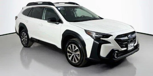 Used 2023 Crystal White Pearl Subaru Premium image 2