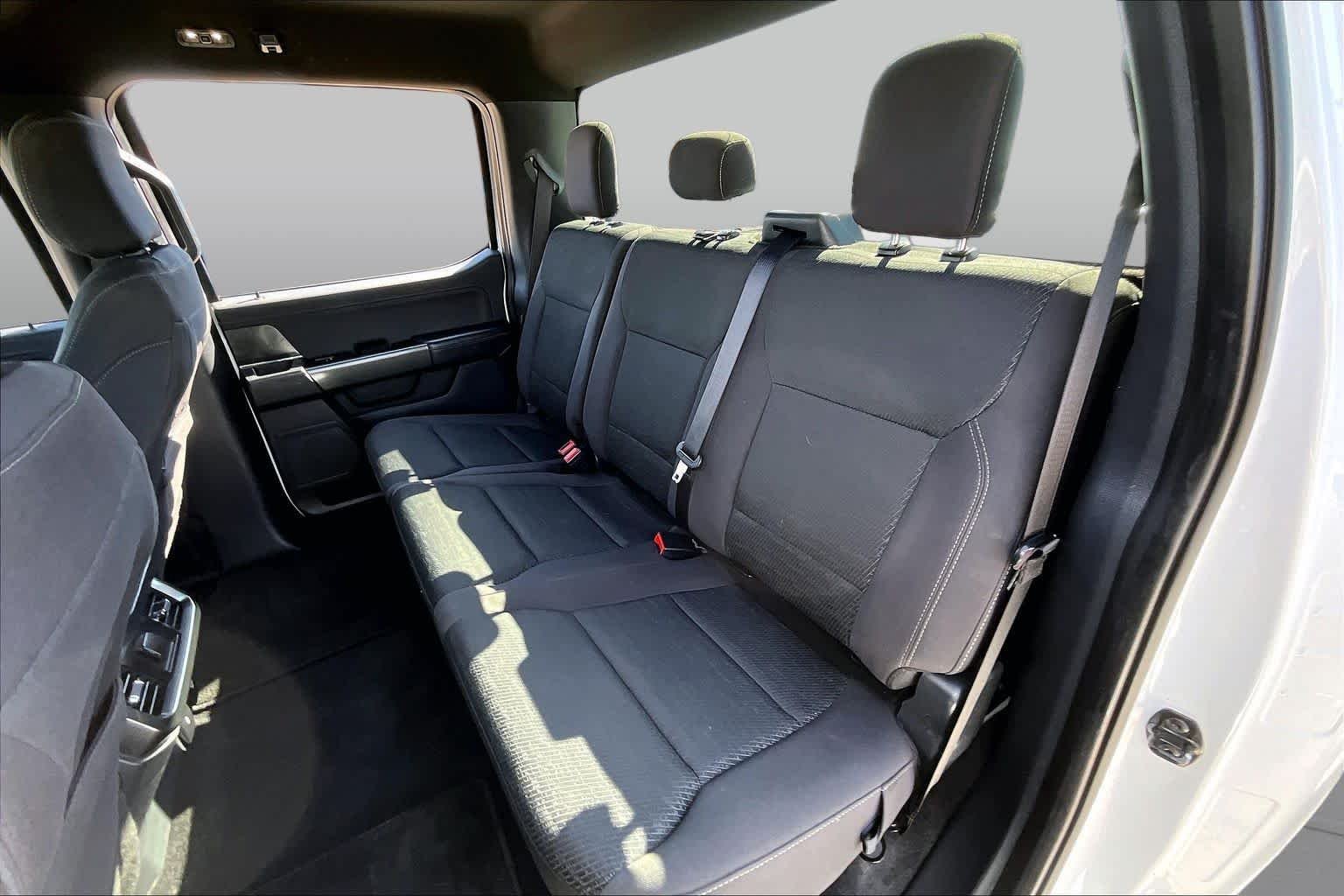 Used 2023 Oxford White Ford XLT image 20