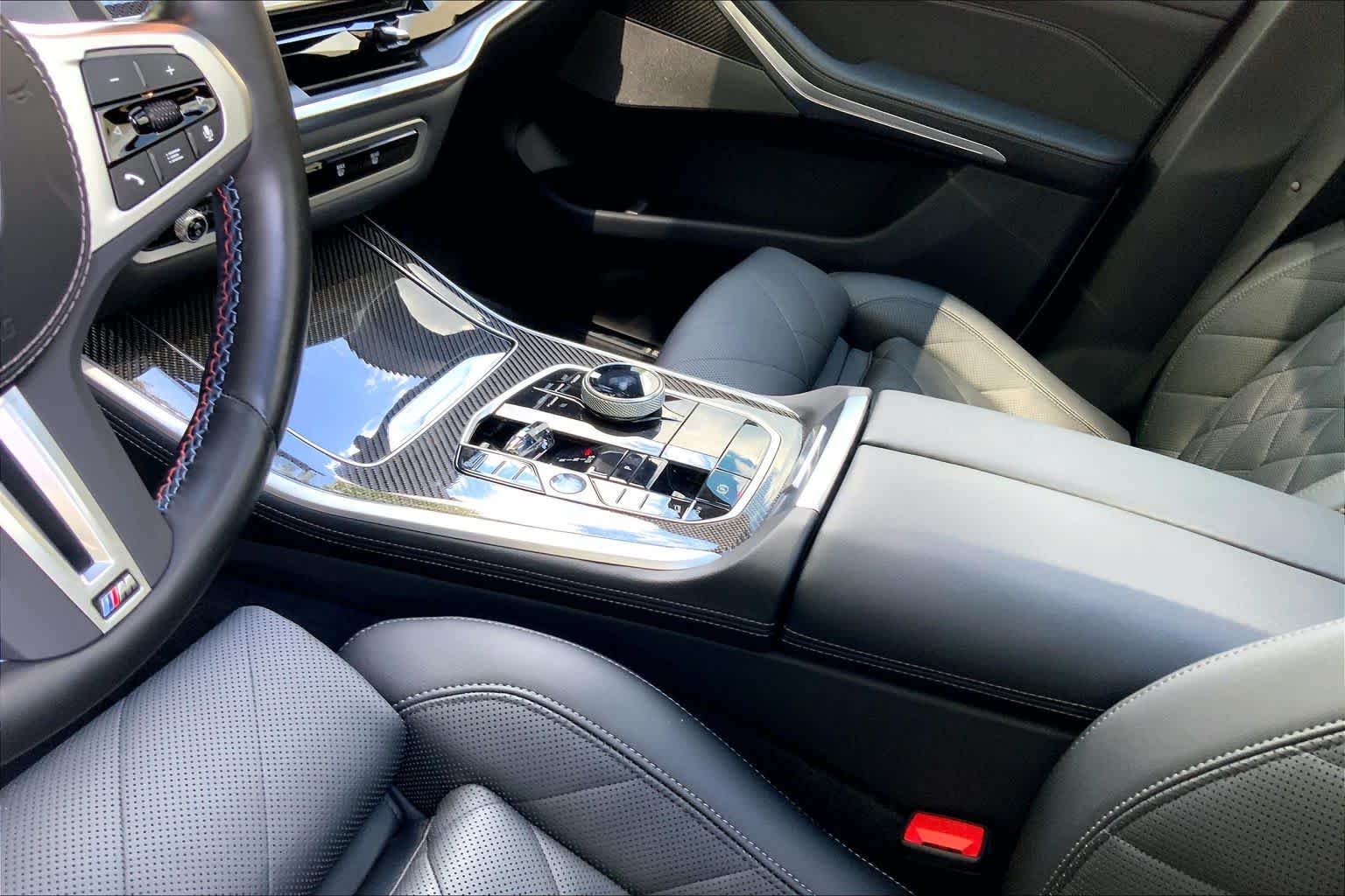 Used 2024 Alpine White BMW M60i image 16