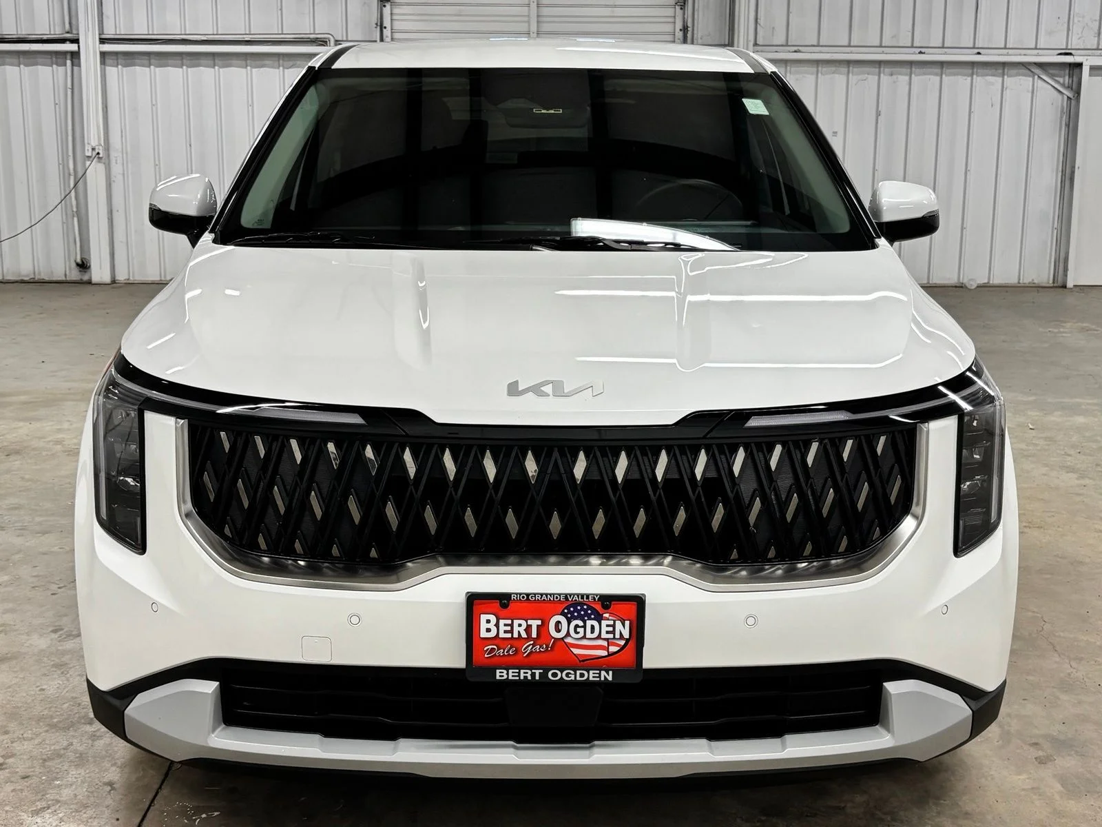 Used 2026 White Kia LXS image 2