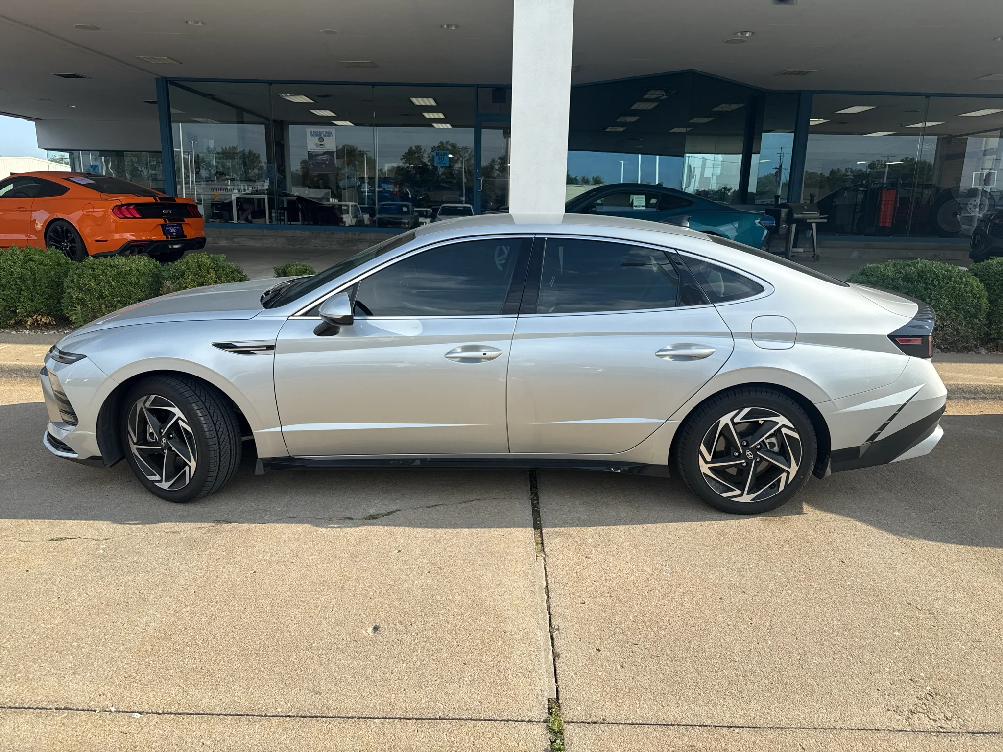 Used 2026 Aero Silver Hyundai SEL image 13