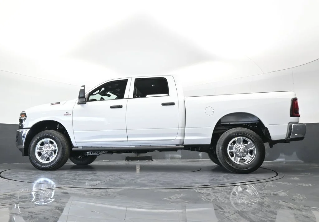 New 2026 Bright White Clear-Coat Exterior Paint RAM Tradesman image 59
