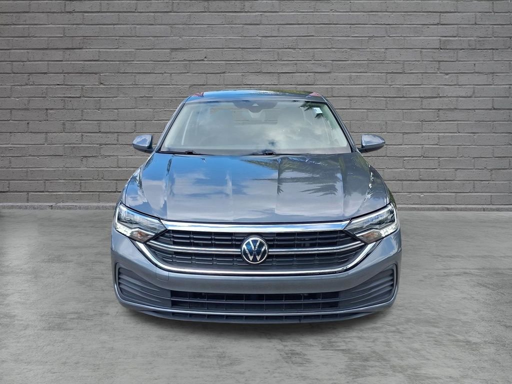 3VW5M7BU3RM030393