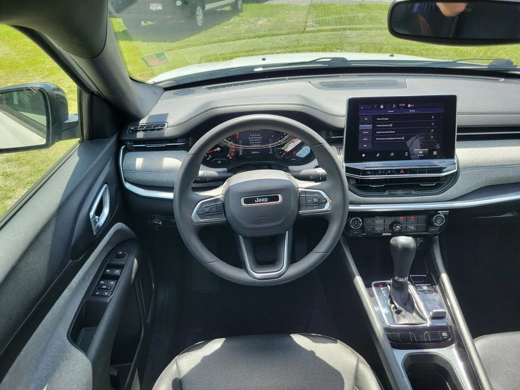 Used 2024 Bright White Clearcoat Jeep Latitude image 13