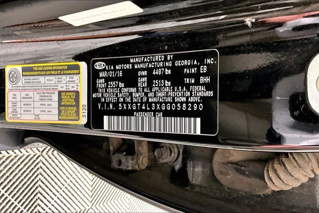 Used 2016 Black Kia LX image 3