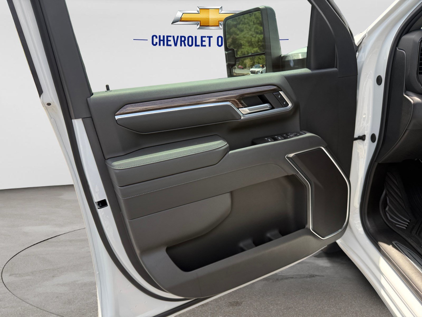 2026 Chevrolet Silverado 3500 HD LT - Photo 10
