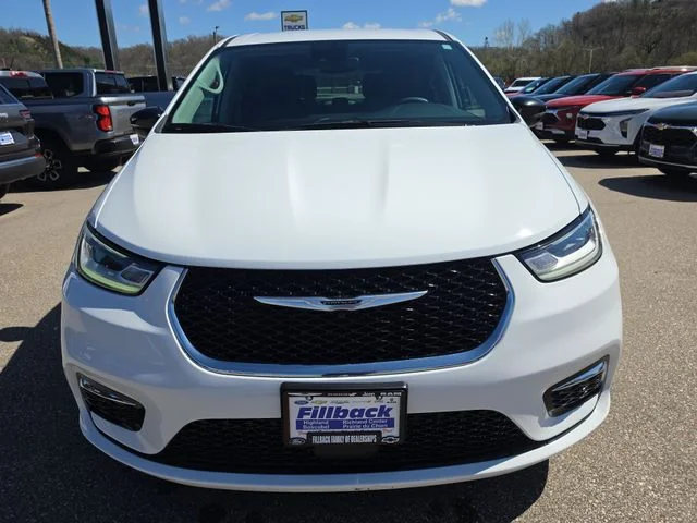 Used 2024 Bright White Clearcoat Chrysler Touring L image 11