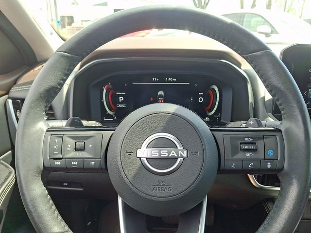 Used 2023 Gray Nissan Platinum image 22