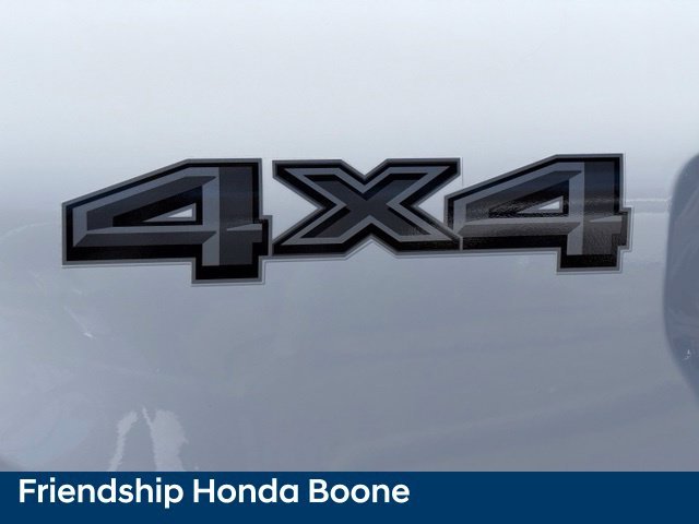 Used 2025 White Ford XLT image 13