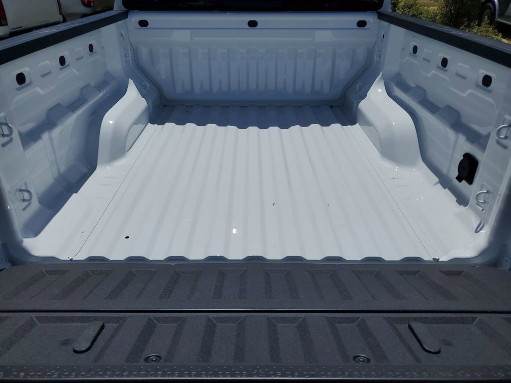 New 2026 Summit White Chevrolet LT image 9