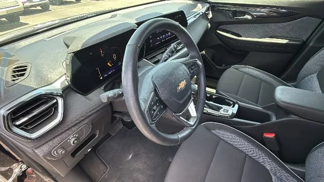 Used 2024 Mosaic Black Metallic Chevrolet LT image 10