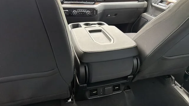 Used 2026 Summit White Chevrolet LT image 20