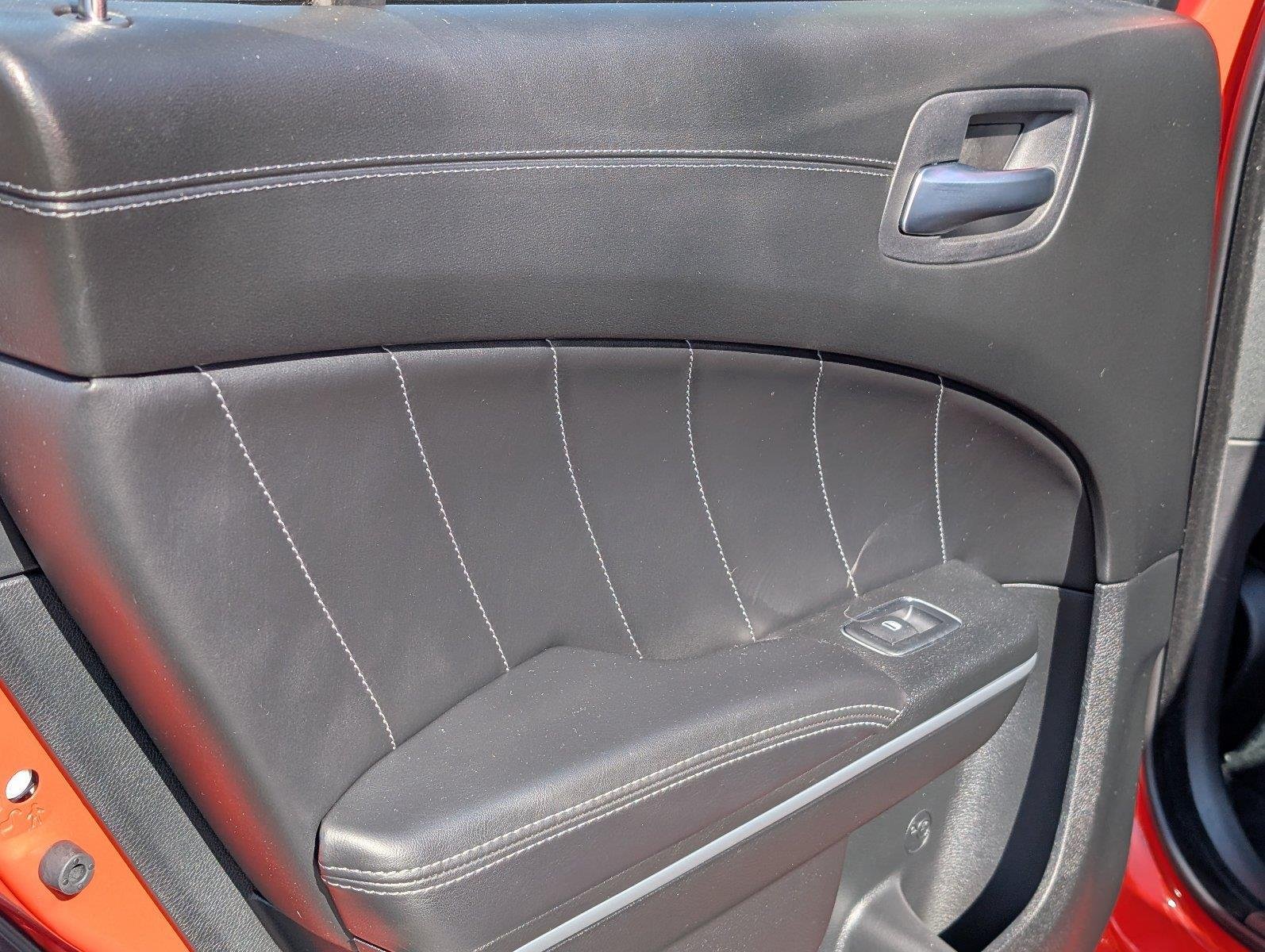 Used 2023 Go Mango Dodge Scat Pack image 37