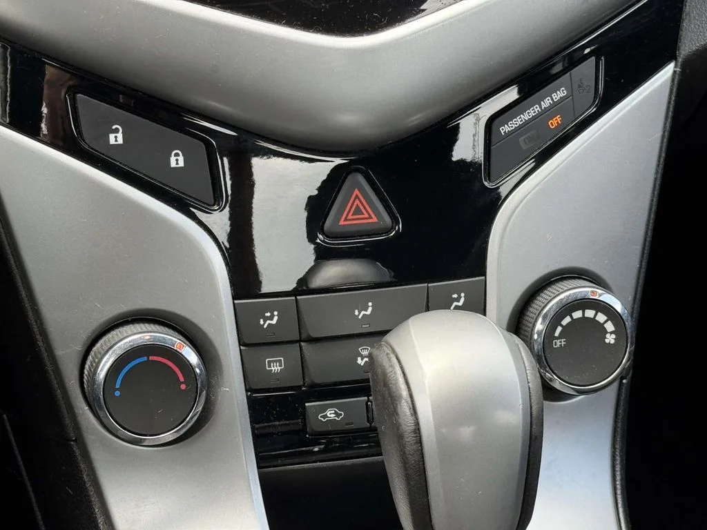 Used 2014 Red Chevrolet 1LT image 18