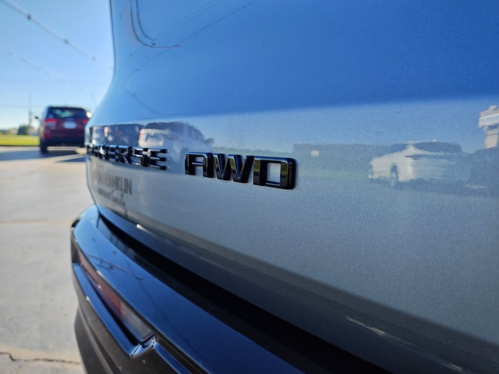 Used 2024 Gray Chevrolet RS image 29