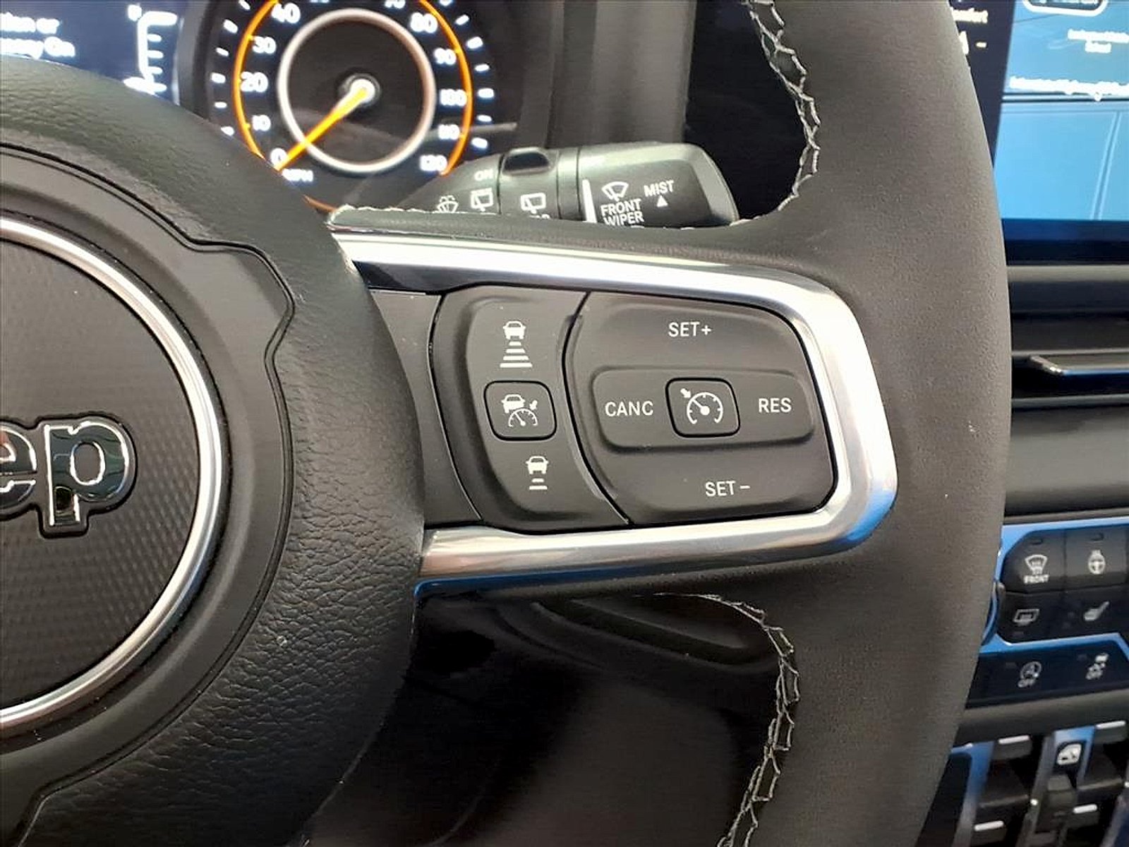 2026 Jeep Wrangler 4-Door Sahara - Photo 8