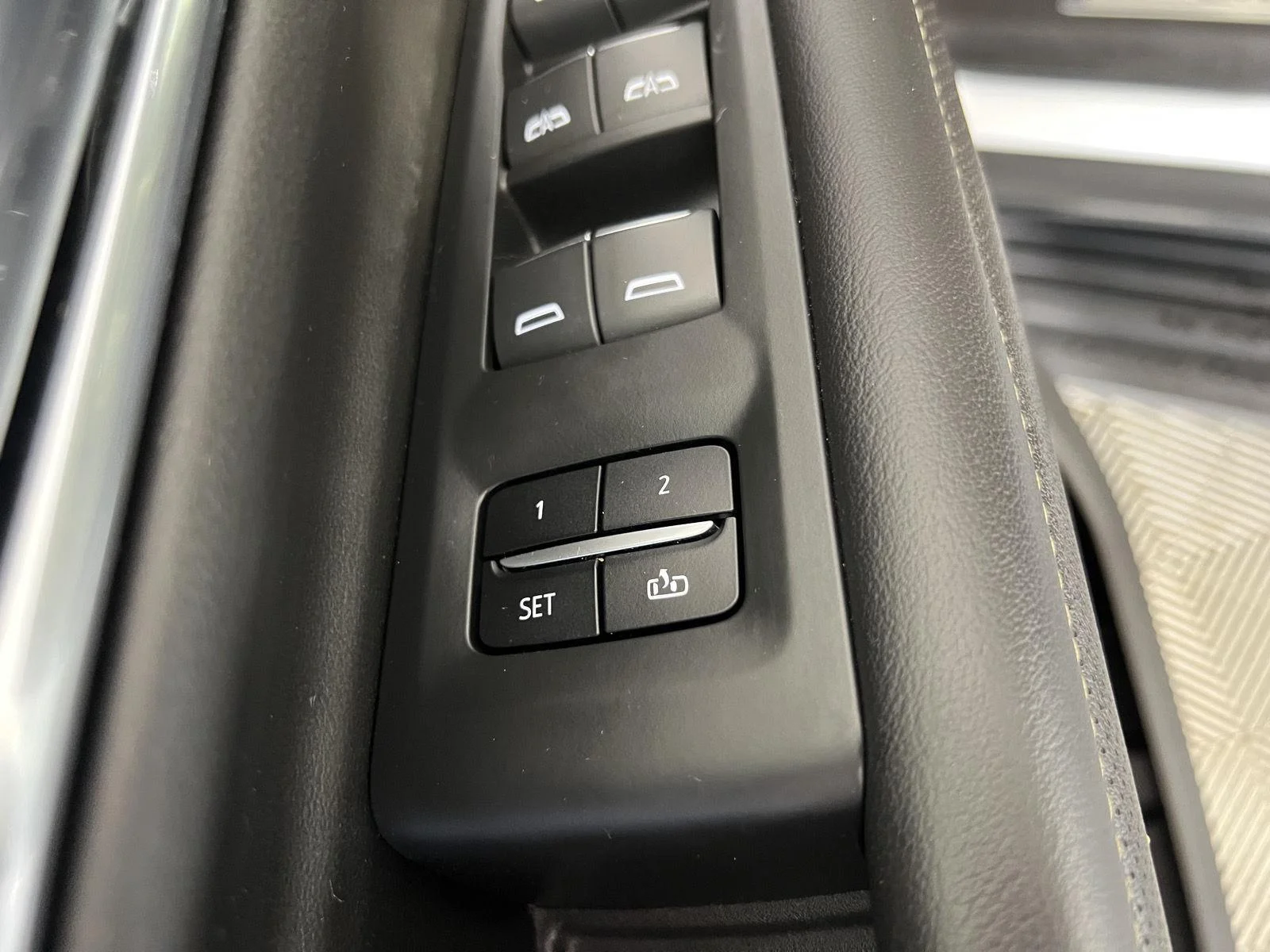 Used 2021 Summit White Chevrolet Premier image 23