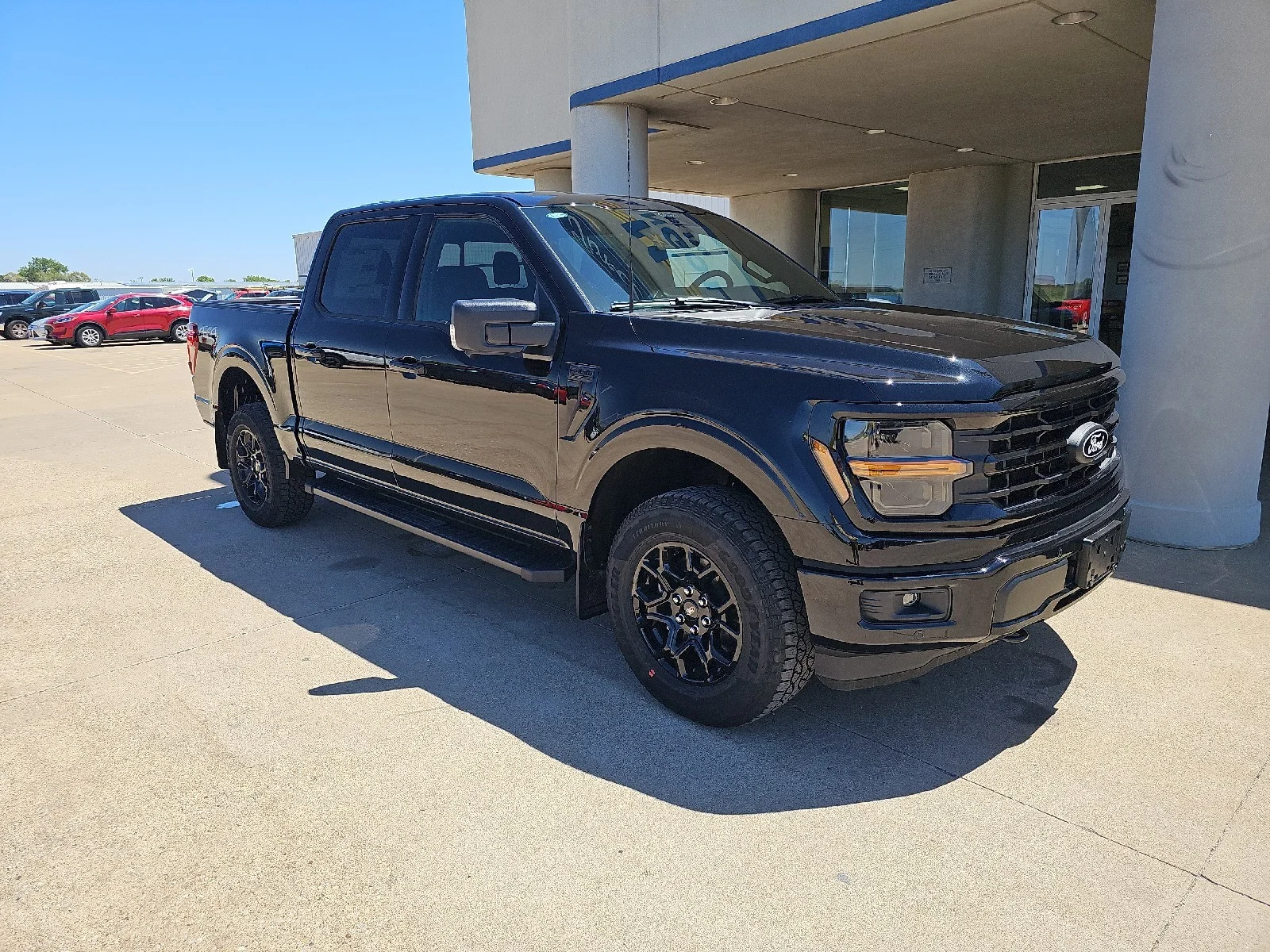 New 2026 Agate Black Metallic Ford XLT image 2