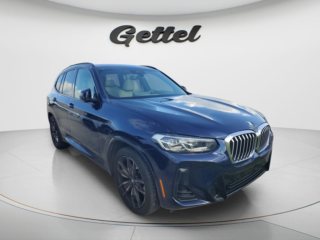 Used 2022 Blue BMW sDrive30i image 2