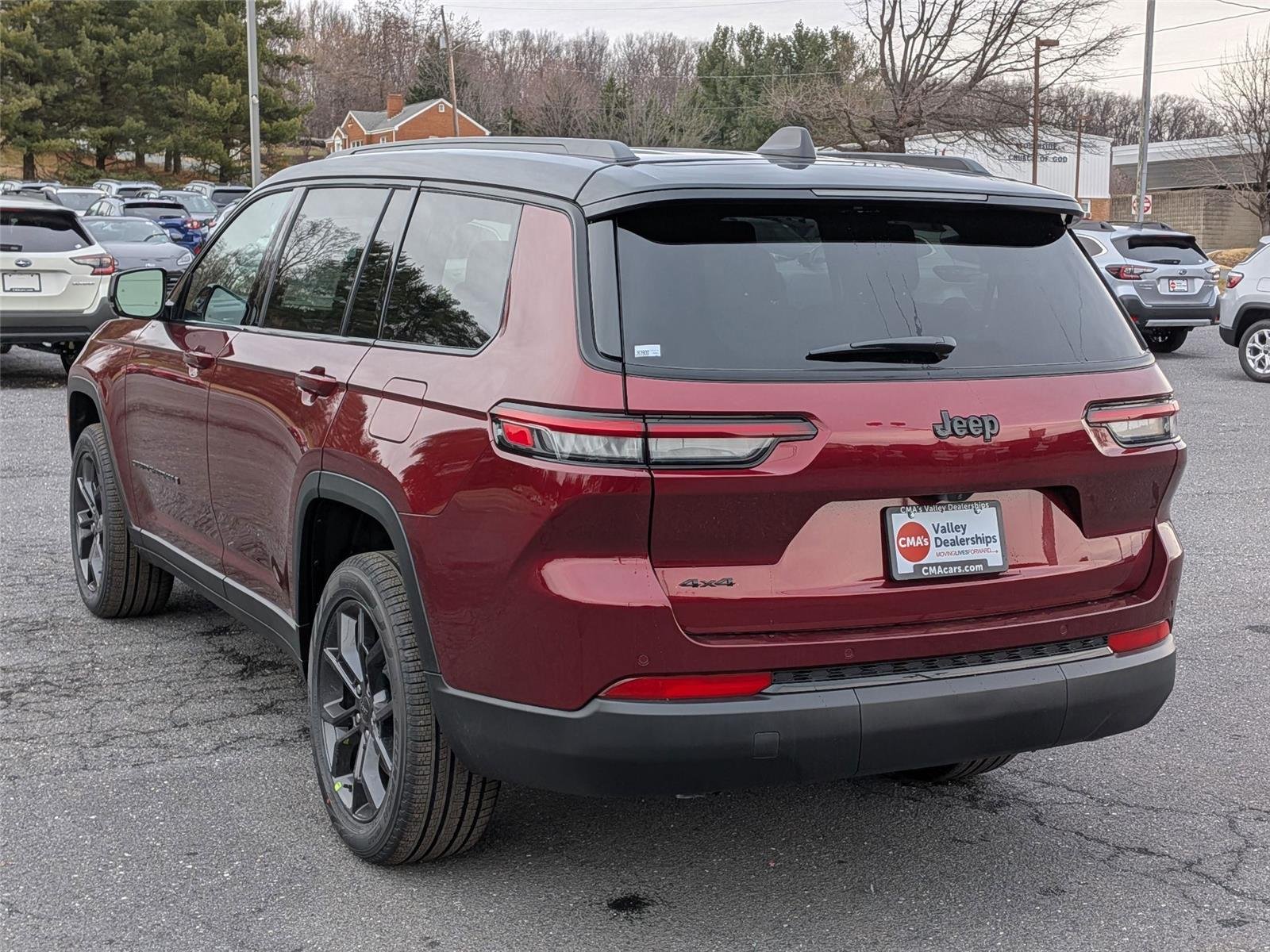 New 2025 Velvet Red Pearl-Coat Exterior Paint Jeep Limited image 7
