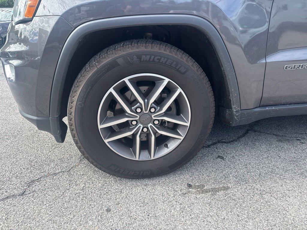 Used 2020 Gray Jeep Limited image 3