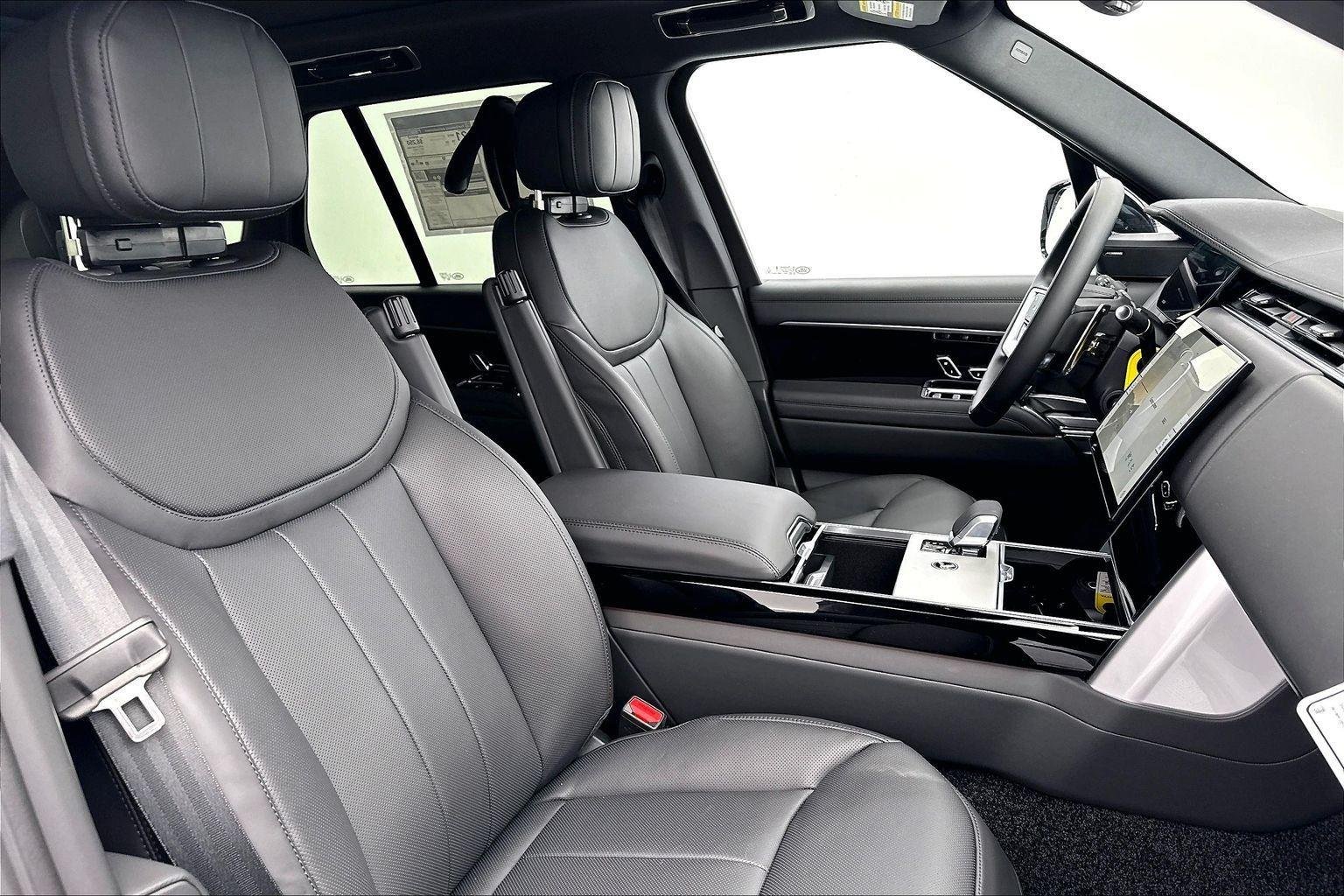 New 2026  Land Rover SE image 13