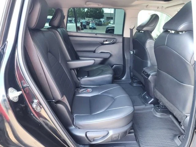 Used 2023 Black Toyota XLE image 26