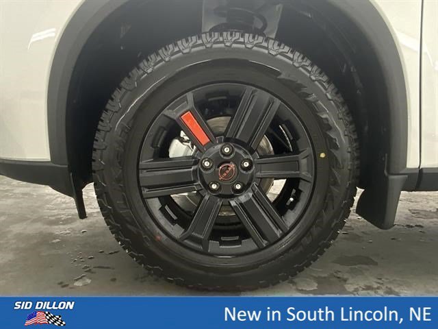 New 2026 Everest White Pearl Tricoat Nissan Rock Creek image 5