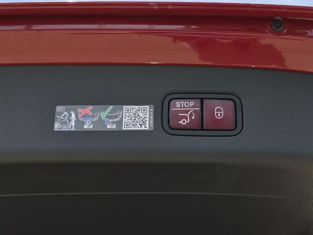 New 2026 MANUFAKTUR Patagonia Red Metallic Mercedes-Benz GLC 300 image 10