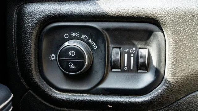 Used 2023 White Ram Laramie image 42