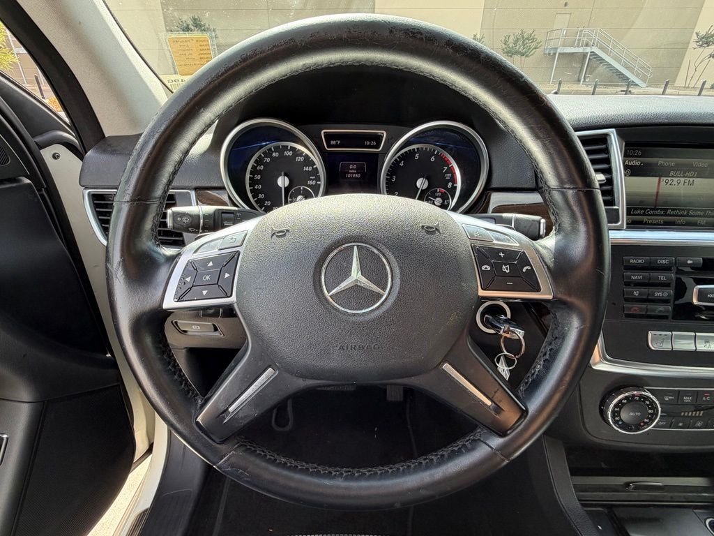 Used 2014 White Mercedes-Benz ML 350 image 13