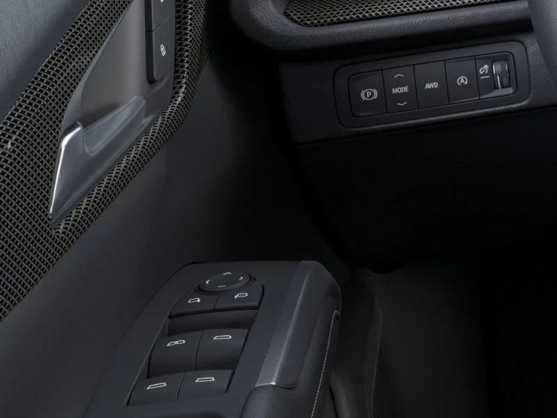 2027 Chevrolet Traverse Z71 - Photo 22