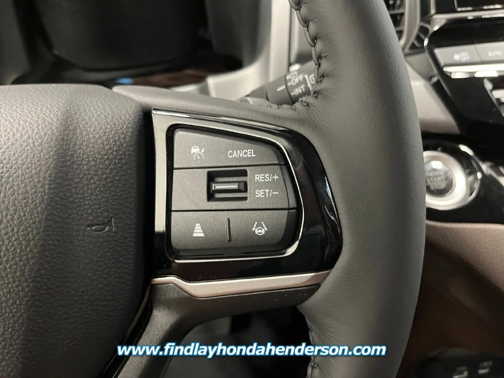 New 2027 Platinum White Pearl Honda Touring image 17