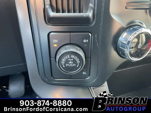New 2026 Carbonized Gray Metallic Ford Tremor® image 38