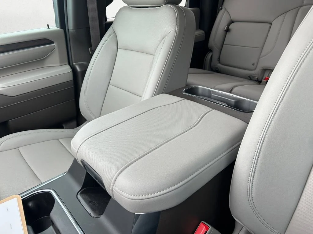 2026 GMC Sierra 2500HD SLT - Photo 11