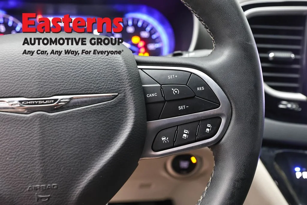 Used 2023 White Chrysler Touring L image 16
