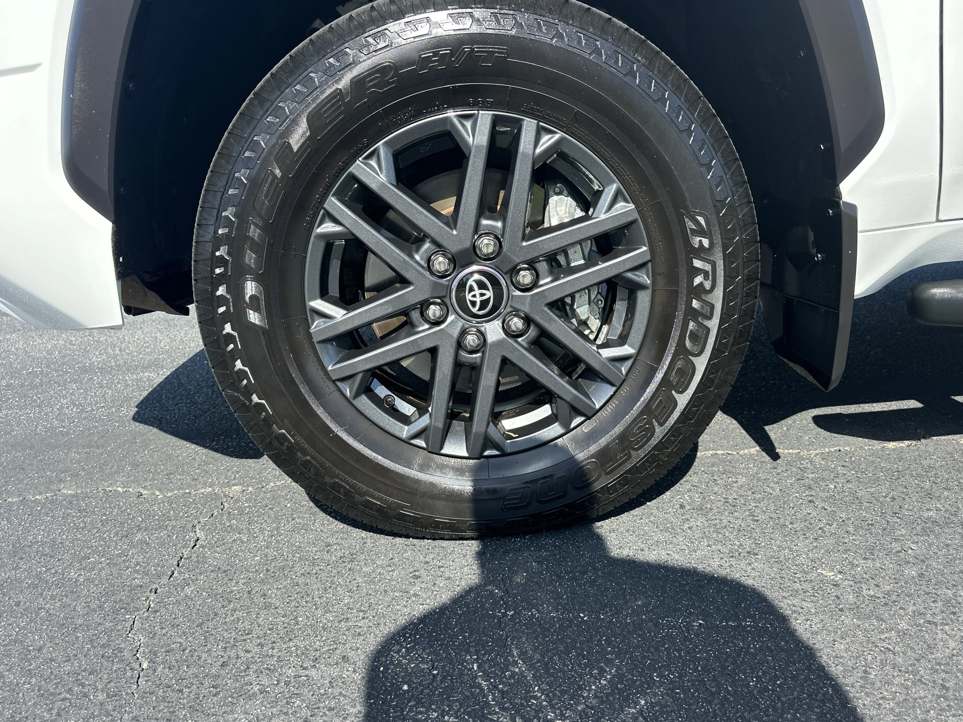 2025 Toyota Tundra SR5 - Photo 11