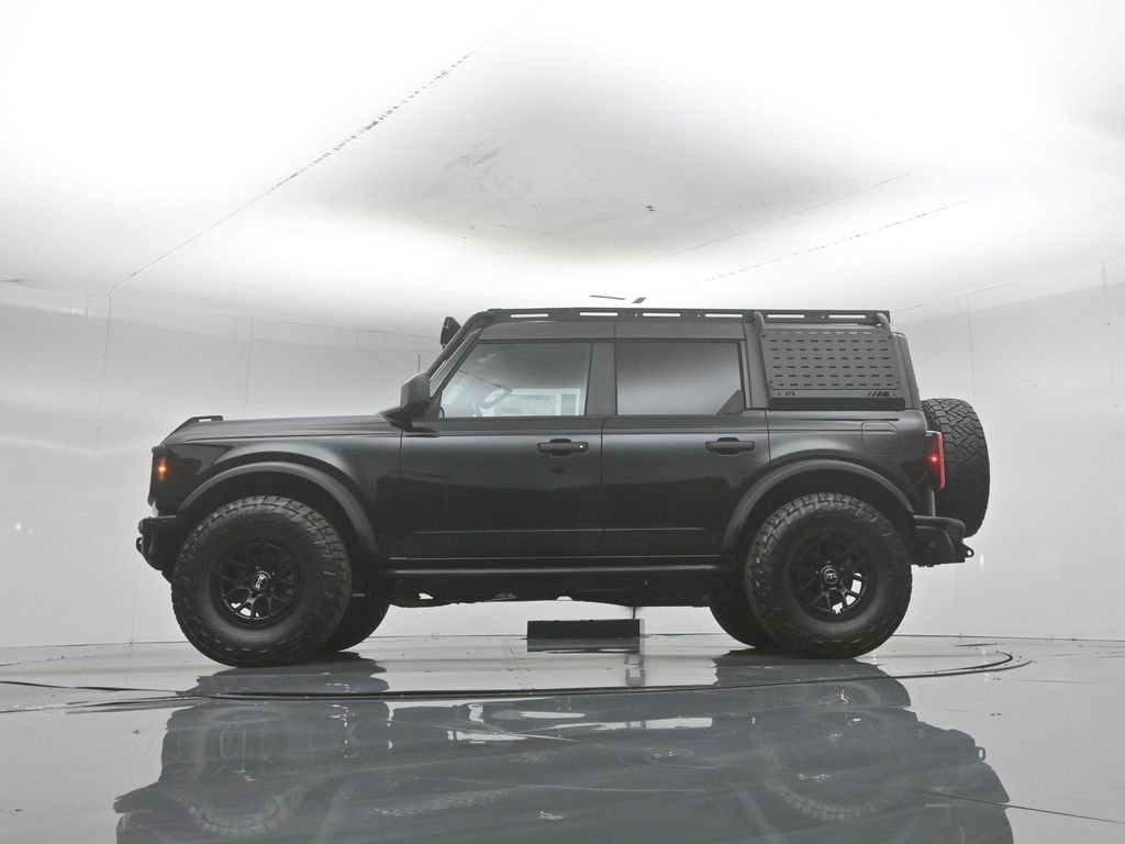 New 2026 Shadow Black Ford Badlands image 7