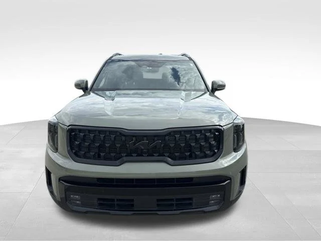 Certified Used 2025 Green Kia SX X-Line image 8