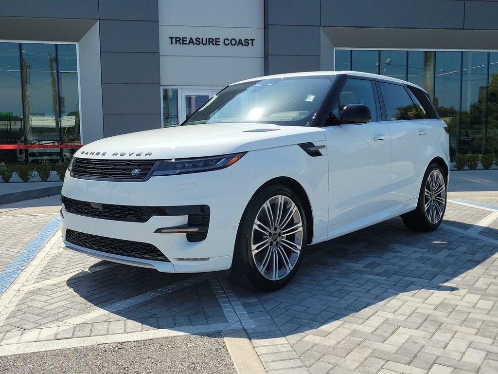 New 2026 White Land Rover Dynamic SE image 1