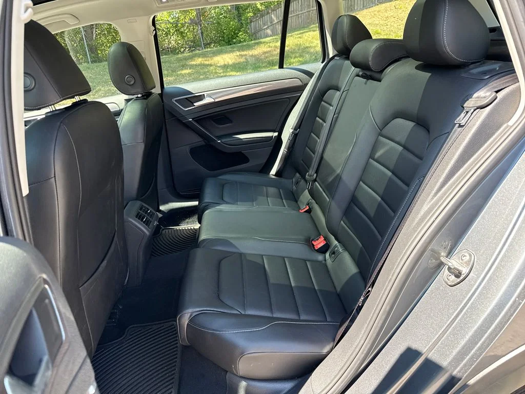 Used 2018  Volkswagen TSI SE image 24