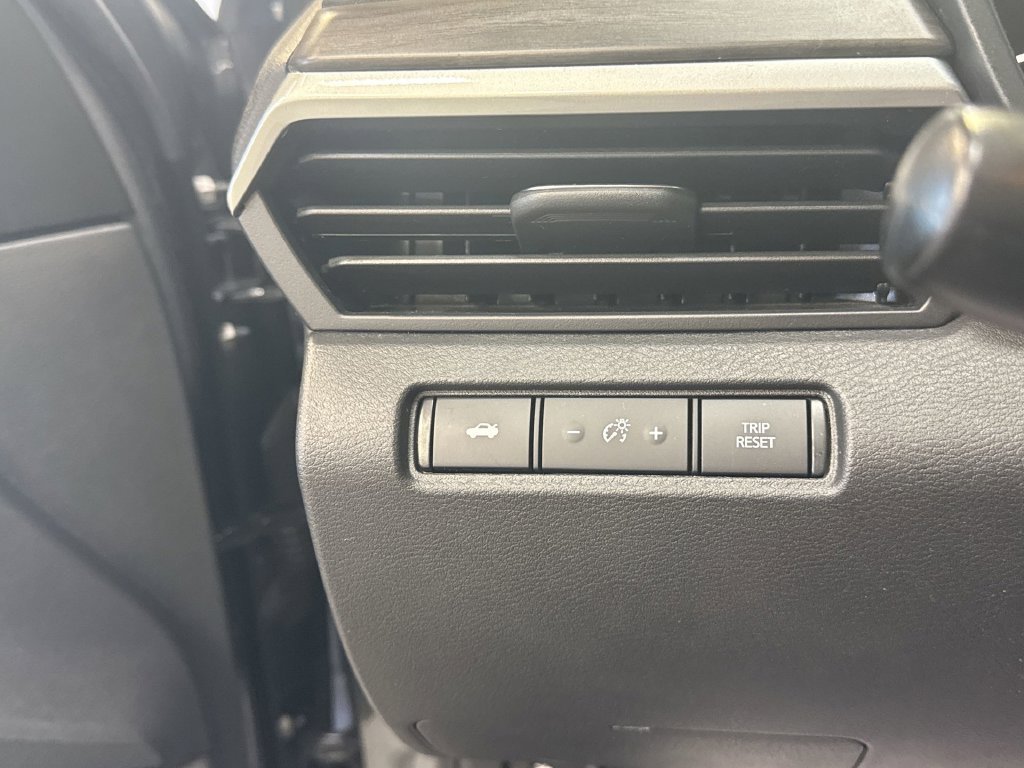 2025 Nissan Altima SV - Photo 23