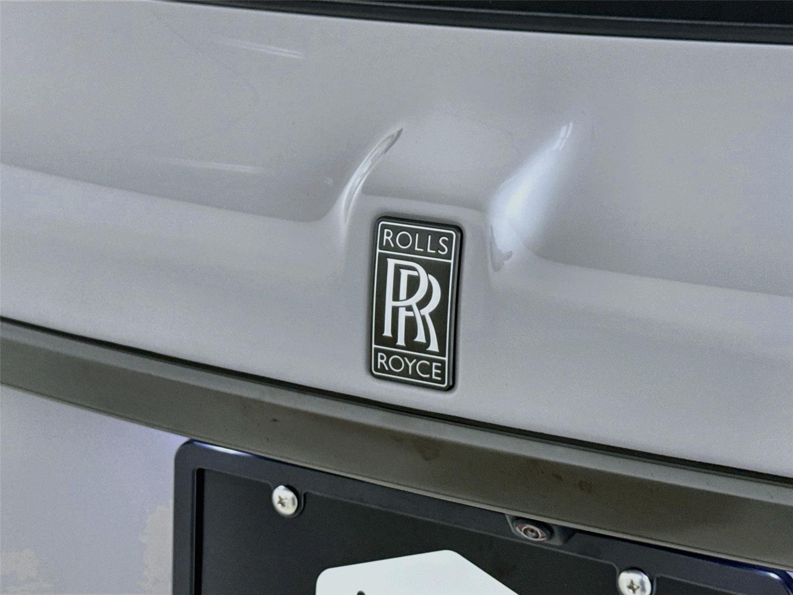 Used 2025 Tempest Gray Rolls-Royce Black Badge | Bespoke Audio | Starlight Roof image 41