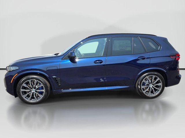 New 2026 Tanzanite Blue II Metallic BMW xDrive50e image 3