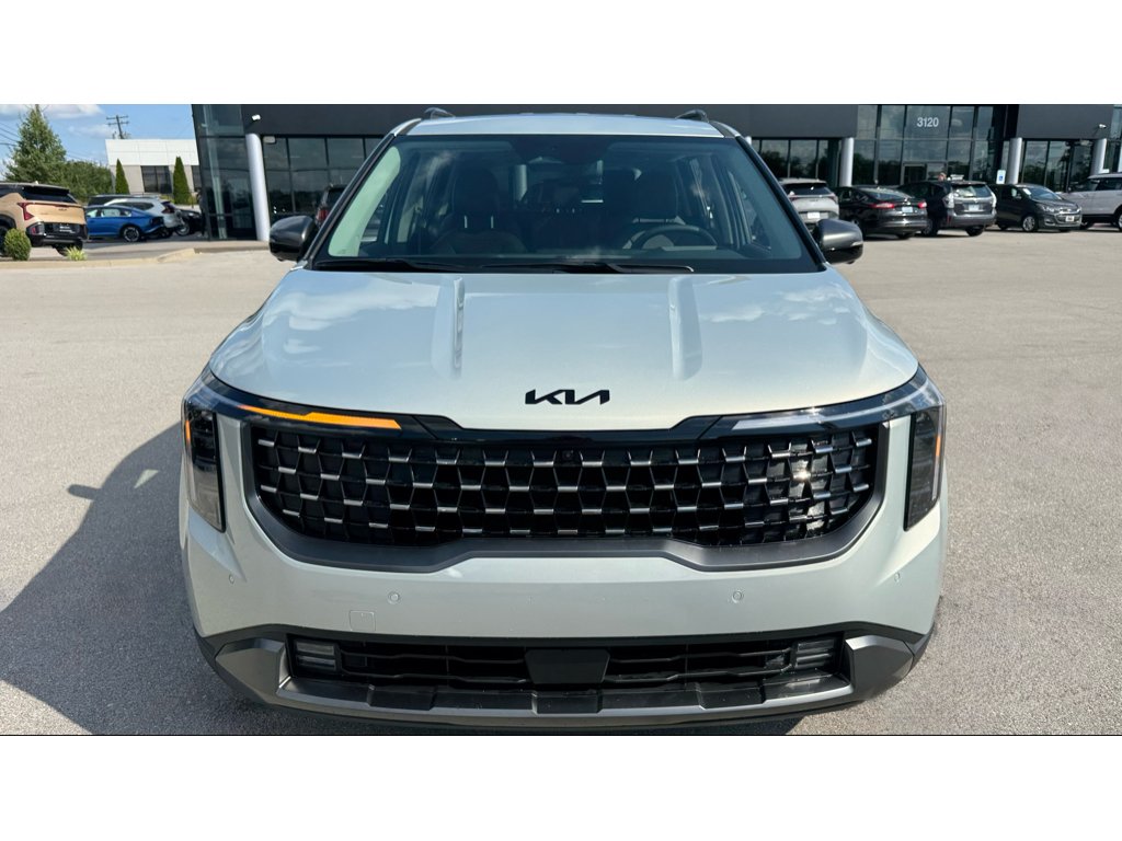 New 2027 Ivory Silver Kia SX image 30