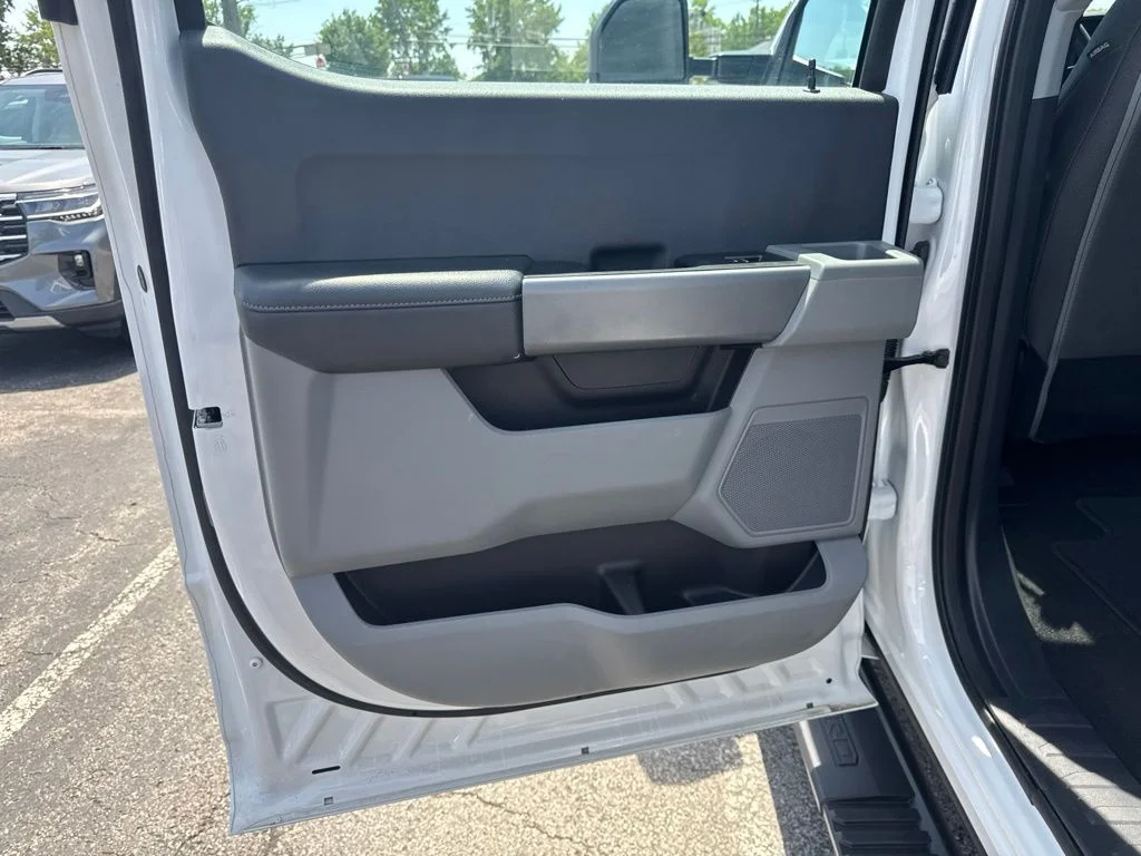 Certified Used 2024 Oxford White Ford XL image 31