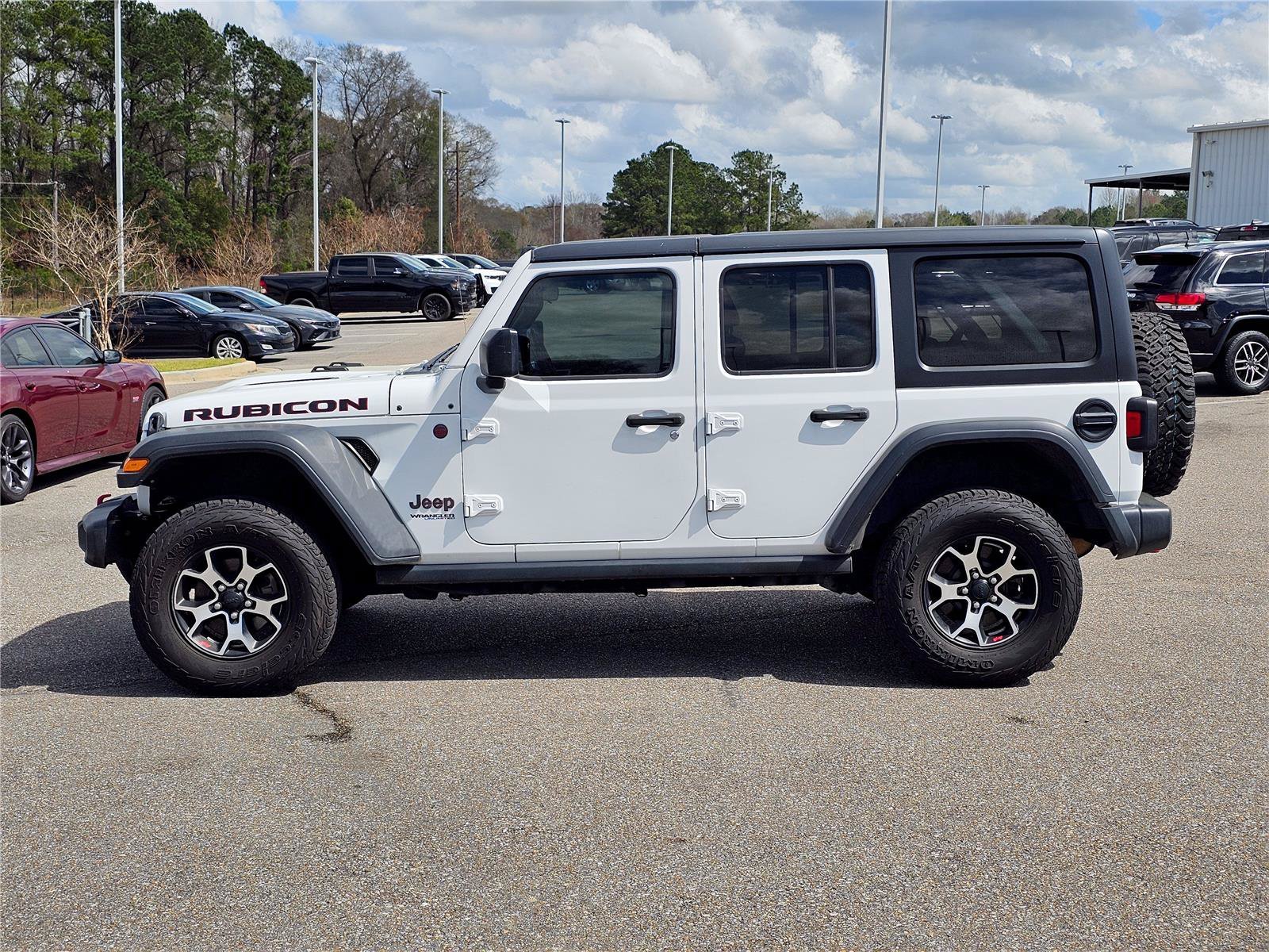 Used 2020 Bright White Clearcoat Jeep Rubicon image 14