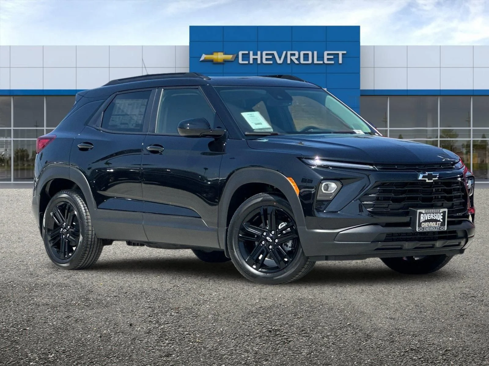 New 2026 Mosaic Black Metallic Chevrolet LT image 2