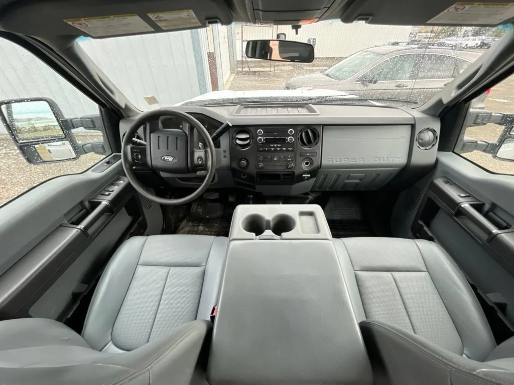 Used 2016 White Ford XL image 13