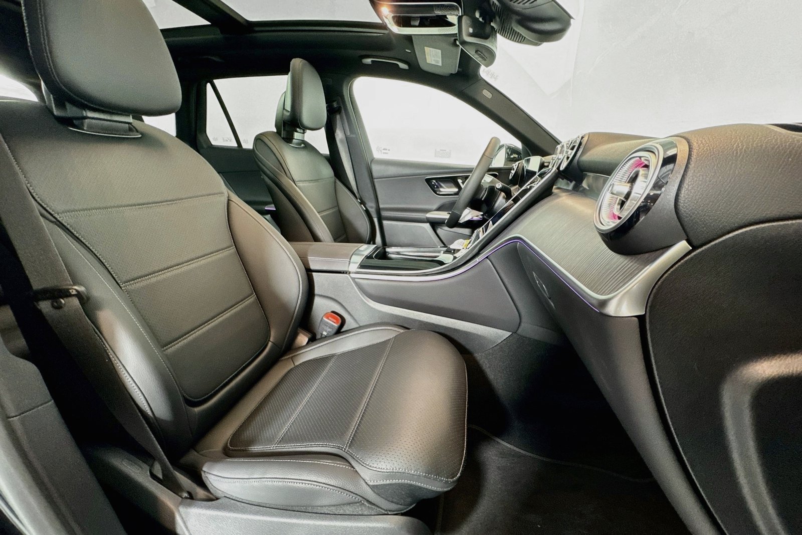 New 2026 Black Mercedes-Benz GLC 300 image 26